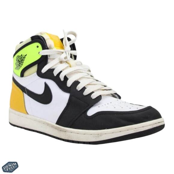 Disney Christmas 2025 Lil Rin Rin Plush Badge Red New